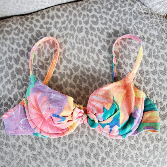 SOLD - Picture 6 of 7